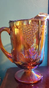 Stunning Vintage Indiana Glass Pitcher With Grapes Dsign - Picture 1 of 6