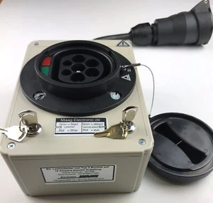 EV. Adaptador de carga 16 A / 1 fase tipo 2 caja de montaje en adaptador Schuko scooter eléctrico - Imagen 1 de 12