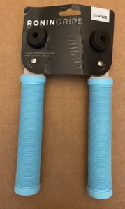Ronin Grip Without Flange BMX Bike And Scooter Handlebar Grips With Plugs Blue - Picture 1 of 4