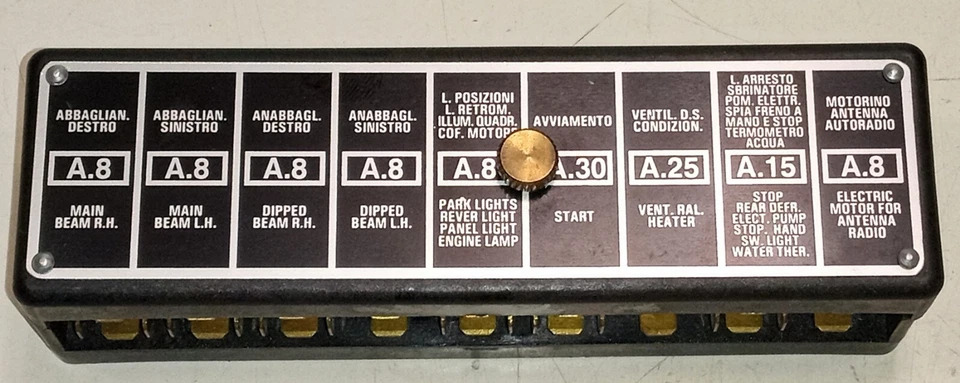 Bloc boîte à fusibles électrique Ferrari 365 GTB/4 Daytona_noir_40043014_9 fusibles_365BB - Photo 1/4