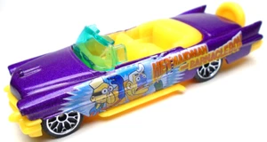 2004 MATCHBOX SPONGEBOB MERMAIDMAN BARNACLEBOY '56 CADILLAC ELDORADO 3 1/8" CAR - Picture 1 of 6