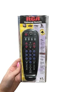 RCA Universal Remote - RCU400 - Picture 1 of 4