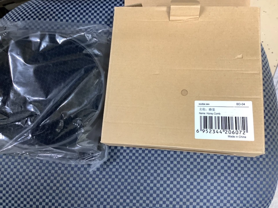 Godox BD-04 Barndoor Honeycomb Color Gel For Studio Strobe Flash Monolight - Image 1 of 1