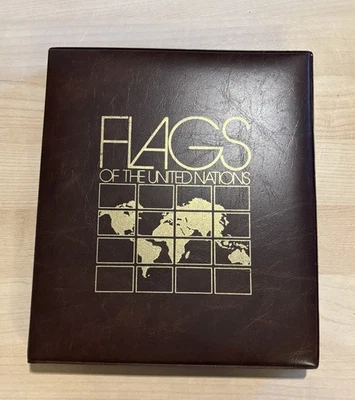 1983 THE FLAGS OF THE UNITED NATIONS FDC SET  IN DISPLAY BOOK~FLEETWOOD STAMP C0 - Image 1 of 4