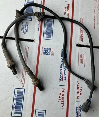 Juego de sensores de oxígeno traseros izquierdo y derecho 98-00 Lexus LS400 4,0 L 89465-50100 OEM Foto 1 de 4