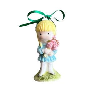 Joan Walsh Anglund 1974 Figurine Ceramic Girl with Flowers Vintage Japan - Picture 1 of 6