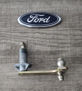 FORD GRANADA MK1 WINDOW WIPER SPINDLE 72GG17B493AA GENUINE NEW FORD RARE NOW - Picture 1 of 3