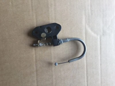 2003 Ducati ST4-S OEM Rear Seat Latch W/Spring and Cable. - Imagem 1 de 3