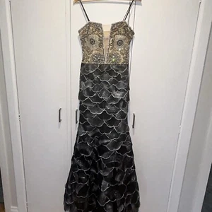 Rare 'House Of Dower' Beaded Bodice Gown - Mermaid Train - Anthony Leigh Dower! - Picture 1 of 10