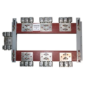 PLACA DE MONTAJE DE 3 DEDOS ANCLA THOMAS & BETTS 730CT - Imagen 1 de 4
