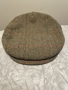 Lock & Co Mens Flat Wool Cap in Size 7 1/2 Herringbone Pattern