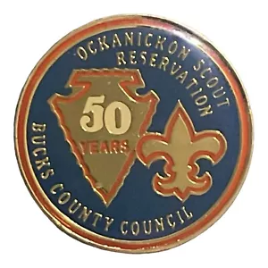 Spilla cappello vintage BSA Ockanickon boy scout prenotazione 50 anni Bucks County 1" - Foto 1 di 4