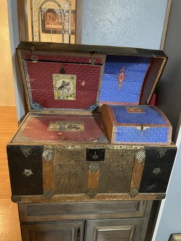 vintage Antique Large steamer trunk Cover