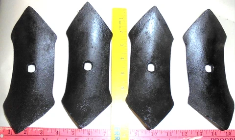 1 Vintage Cultivator Plow Attachment Blade Triangle Point WITH EARS, UP TO 2 Cover