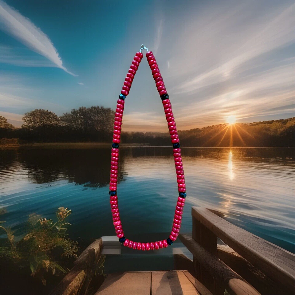 红色和黑色圆形石头和树脂串珠项链 — 第 1/1 张图片