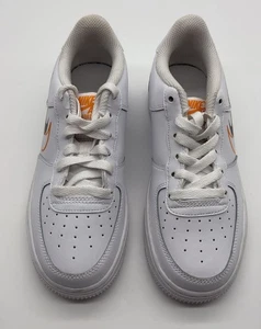 Zapatilla deportiva para niños Nike Air Force I "Multi Swoosh" (talla 4Y)* - Imagen 1 de 5