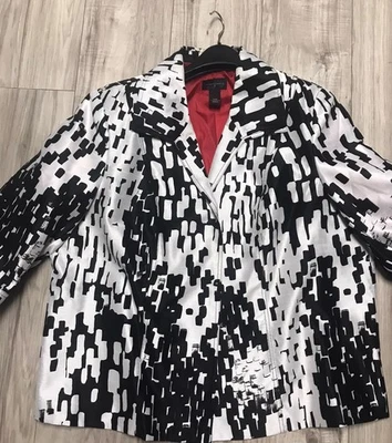 Investments Black White Elegant Blazer Size 24 W Red Lined Beautiful - Image 1 of 4