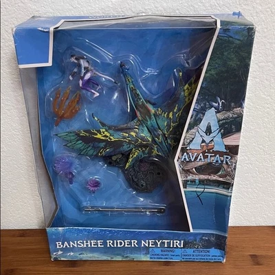 WB McFarlane Avatar: The Way of Water - World of Pandora - Banshee Rider Neytiri - Image 1 of 4