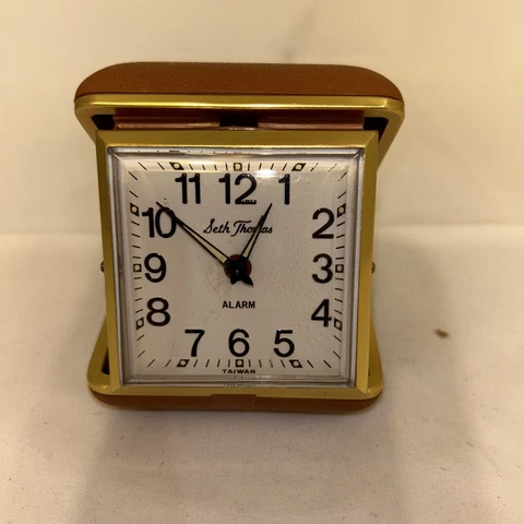 Vintage Seth Thomas Clock Travel Alarm TAIWAN Wind up, folding case box 9 Cover