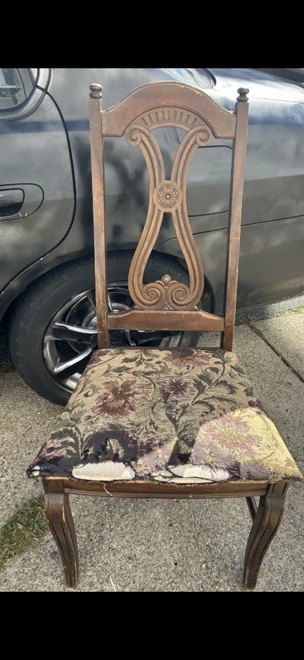 antique chairs vintage - Image 1 of 1