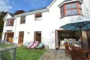 2025 5 Star luxury , 6 Bedroom property in Pembrokeshire , 1 mile from the beach - Picture 1 of 12