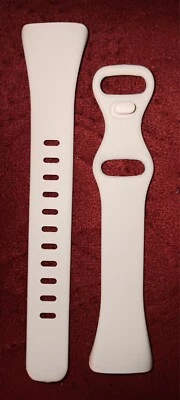 Banda de repuesto nueva se adapta a Fitbit Charge 5 o 6 accesorio delgado deportivo beige Foto 1 de 3