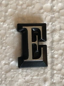 1982-1987 Ford Lincoln Continental Letter E Trunk Diecast Script E25B NOS - Picture 1 of 6
