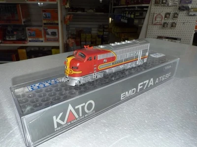 KATO N SCALE 176-2121 SANTA FE F7A  DCC READY (TD) - Image 1 of 4