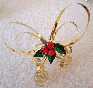 SET OF 12 CHRISTMAS PACKAGE BIG BOW NAPKIN RINGS GOLD WITH BERRIES~EX COND - Picture 1 of 6