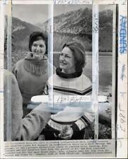 1965 Press Photo Mrs. Lyndon & Lynda Johnson at ranch in Jackson Hole, Wyoming