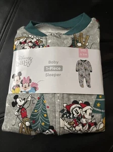 Disney Kleinkind Jungen & Mädchen grau Mickey Mouse Weihnachten Schlafanzug Pyjama 0-3 Monate - Bild 1 von 1