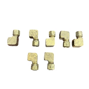 Parker 270CA-4-2 1/8"-27 x 1/4" Brass Compression Tube Male Elbow (Box of 7) - Picture 1 of 3
