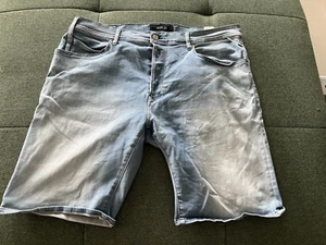 Replay Anbass Hyperflex kurze Jeans Größe 38 neuwertig - Bild 1 von 3