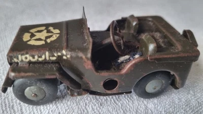 RARO DE COLECCIÓN TRI-ANG MINIC INGLATERRA JUGUETES EJÉRCITO DE ESTADOS UNIDOS JEEP MILITAR RELOJ HOJALATA Foto 1 de 4