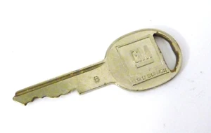 General Motors Vintage Car Key Door Truck 1980s - Picture 1 of 3