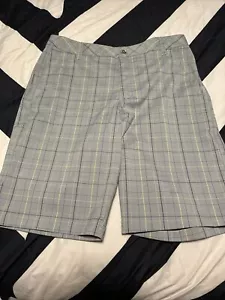 Fila Sport Golf Shorts Men's Size 32 Gray Plaid Casual Quick Dry - Picture 1 of 2