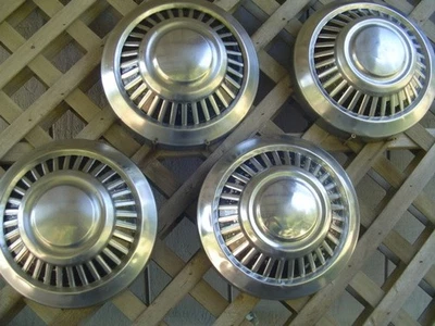 Cubierta de rueda tapacubos Dodge Jeep camioneta Power Wagon Chrysler Plymouth Mopar Foto 1 de 4