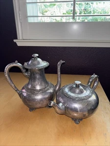 Antique Wilcox Beverly Manor Set - Picture 1 of 8