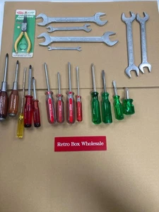 Lot of  Vintage Assorted Screwdrivers 21716 VESSEL KTC TOP - Picture 1 of 9