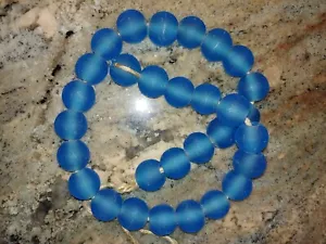 30 perle di vetro riciclato rotonde Jumbo blu acqua - Foto 1 di 6