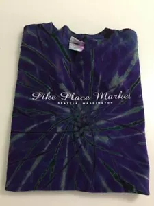 Große L Tie Dye Pike's Place Market Seattle WA T-Shirt Festival lila grün - Bild 1 von 12