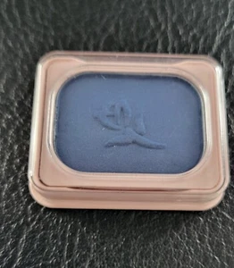 New Vintage Mary Kay Powder Perfect  Eye Shadow  - BLUE - Picture 1 of 1