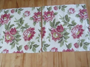 2 Pottery Barn Pillow Cover Shams 20X20 Red Pink Greens Floral on Cream Zipper - Picture 1 of 11