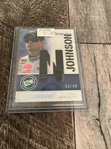 2010 Press Pass Eclipse - Spellbound Swatches Jimmie Johnson #SS-JJ 33/48 - Foto 1 di 4