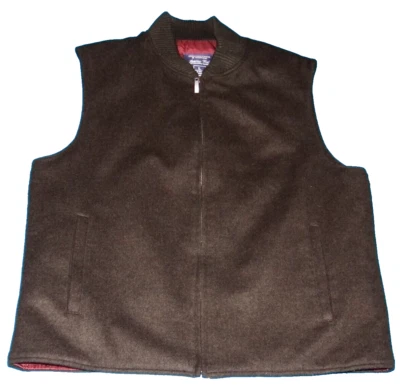 Roundtree & Yorke Men size L Luxurious lambswool Zip Up Vest Large Insulated - Image 1 of 4