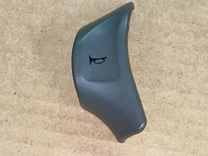Botón de cuerno Corvette izquierdo LH 90,91, 1990, 1991 - Imagen 1 de 4