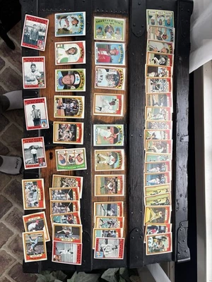 1972 Topps Baseball Lot of  50  willie Mays, Fisk RC McCovey - Image 1 of 4