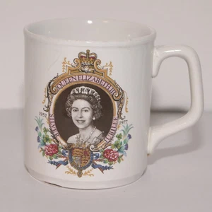 Taza Jubileo de Plata Reina Isabel II - 1952-1977 - Coleccionable de Colección - Imagen 1 de 6
