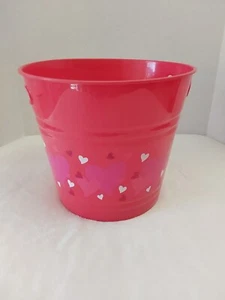 Valentinstag roter Korb/Eimer mit rosa & weißen Herzen & Griffen 9" Höhe x 10" Breite - Bild 1 von 7