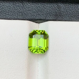 Anillo de peridoto natural verde vivo piedras preciosas sueltas corte esmeralda de 2,25 quilates para joyería - Imagen 1 de 12